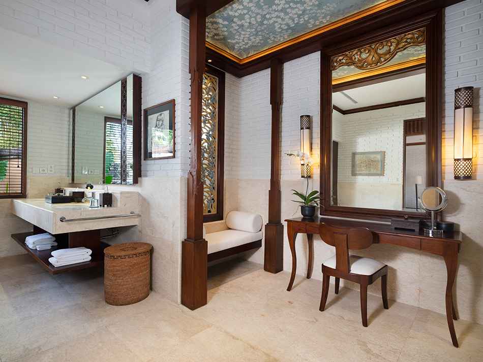 Bathroom of Two Bedroo Family Club Pool Villa - Tanah Gajah, a resort by Hadiprana